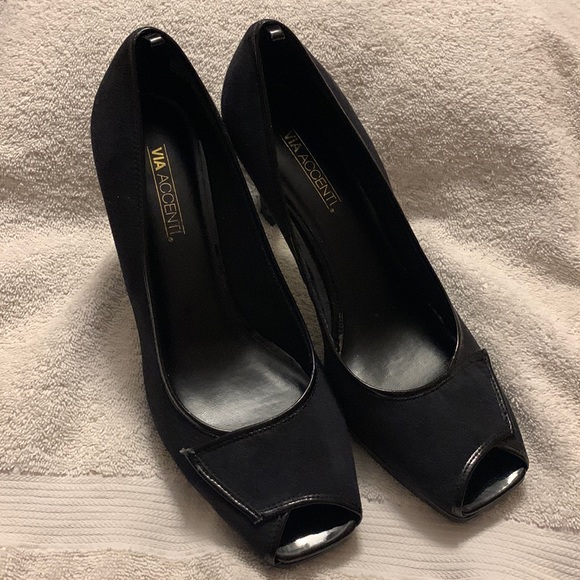Via Accenti Black Peep Toe Heels, size 10 1/2 W. - Picture 1 of 11